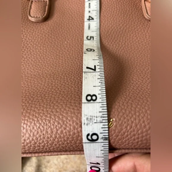 Crossi Dusty Rose Vegan Pebbled Leather Like new condition - Picture 11 of 12